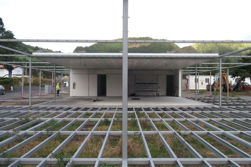 Urban Front and Tea House in Sete Cidades Lagoon