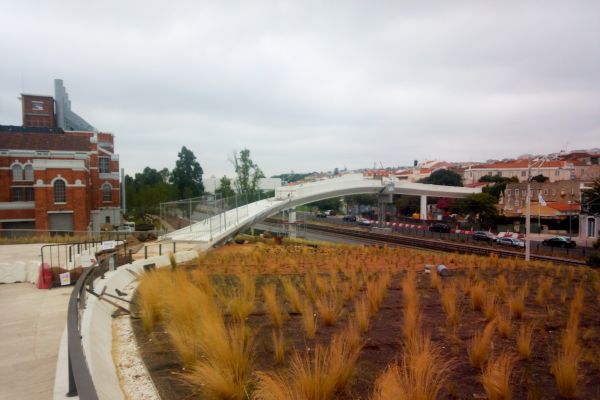 MAAT Pedestrian Bridge