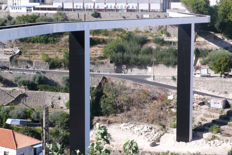 Pont piétonnier sur la Ribeira da Carpinteira