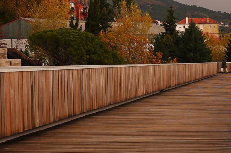 Pont piétonnier sur la Ribeira da Carpinteira