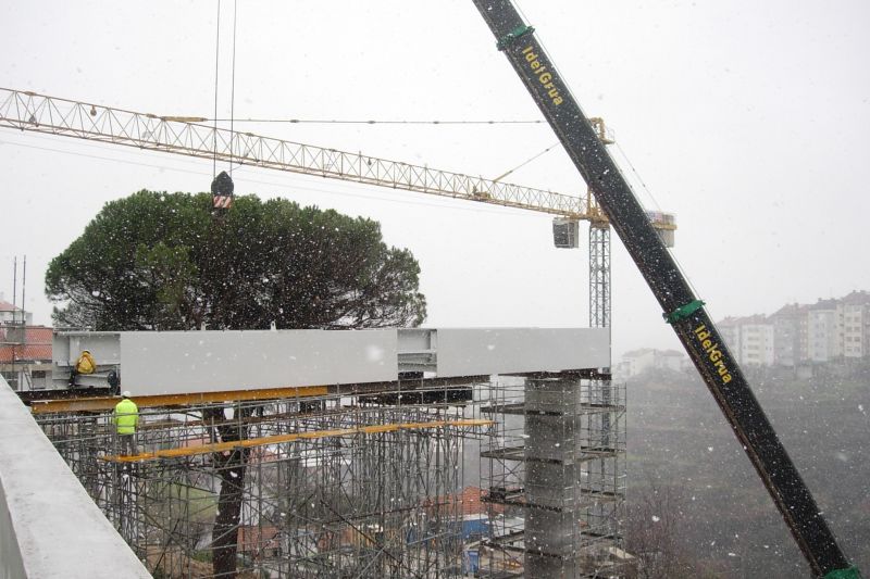 Pedestrian Bridge over the Ribeira da Carpinteira