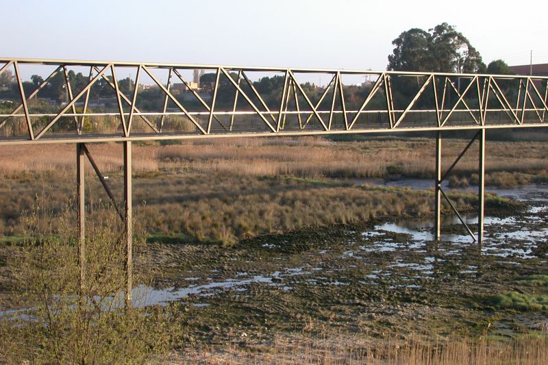 Pedestrian Bridge over the Esteiro de S. Pedro