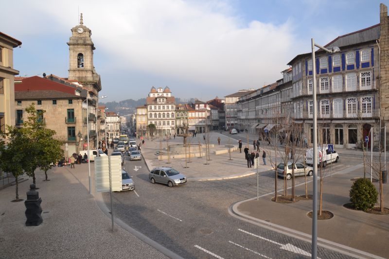 Requalificação Urbanística da Praça do Toural, Alameda de S. Dâmaso e Rua Sto António