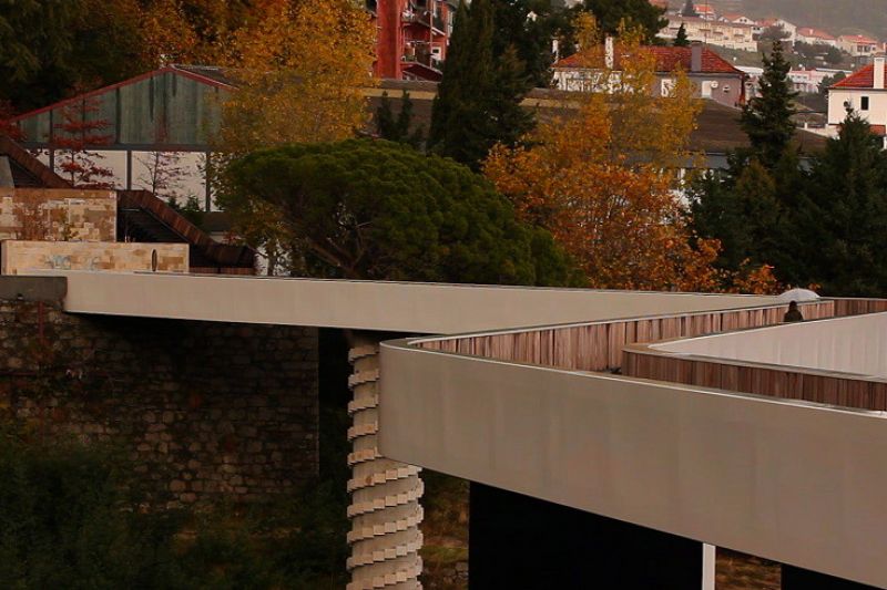 Pedestrian Bridge over the Ribeira da Carpinteira