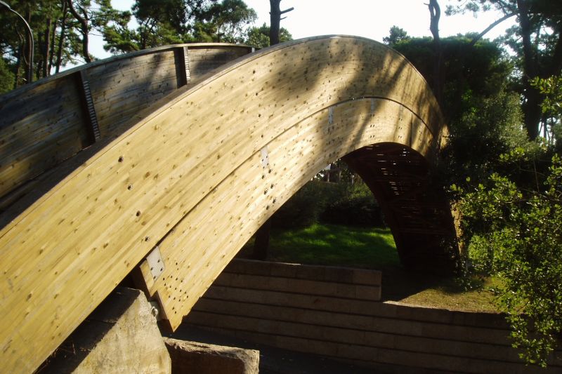 3 Passerelles pour piétons au Parque da Pasteleira