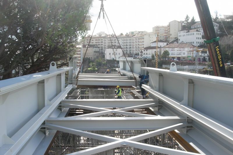 Pedestrian Bridge over the Ribeira da Carpinteira