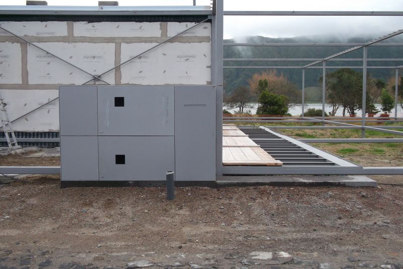 Urban Front and Tea House in Sete Cidades Lagoon