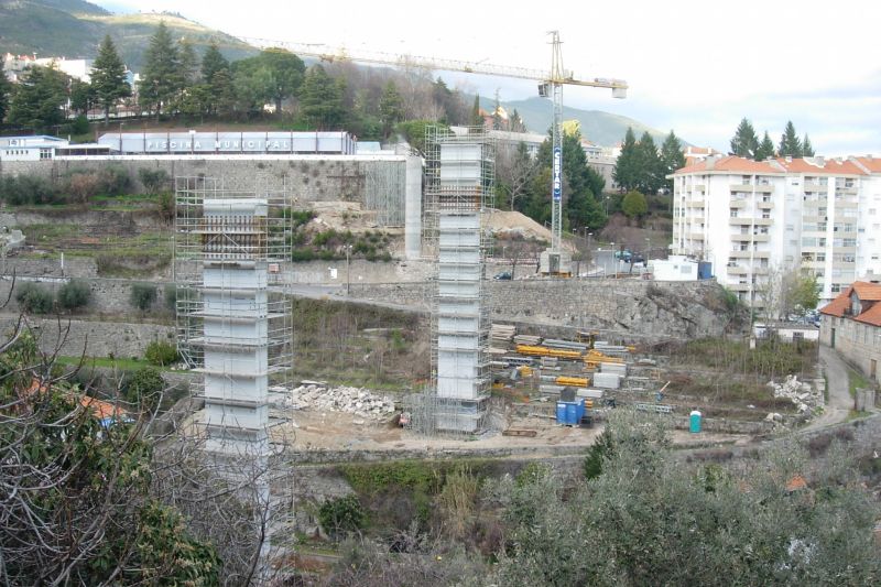 Ponte Pedonal sobre a Ribeira da Carpinteira