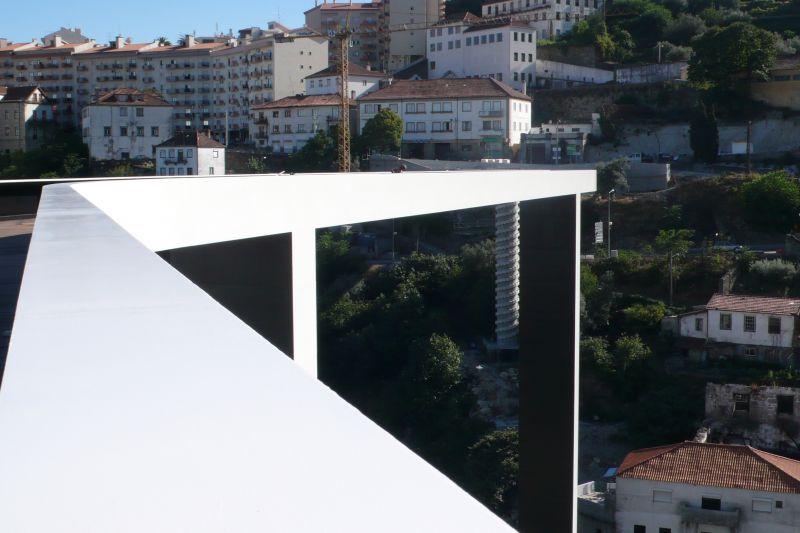 Pont piétonnier sur la Ribeira da Carpinteira