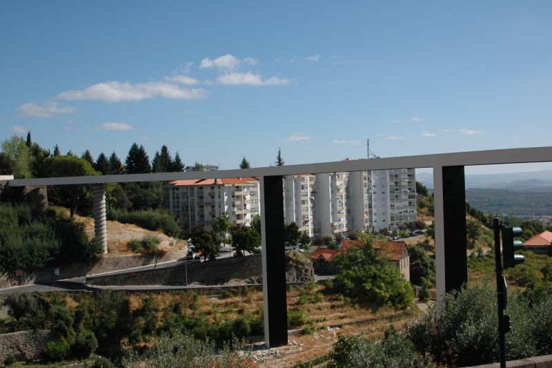 Pont piétonnier sur la Ribeira da Carpinteira