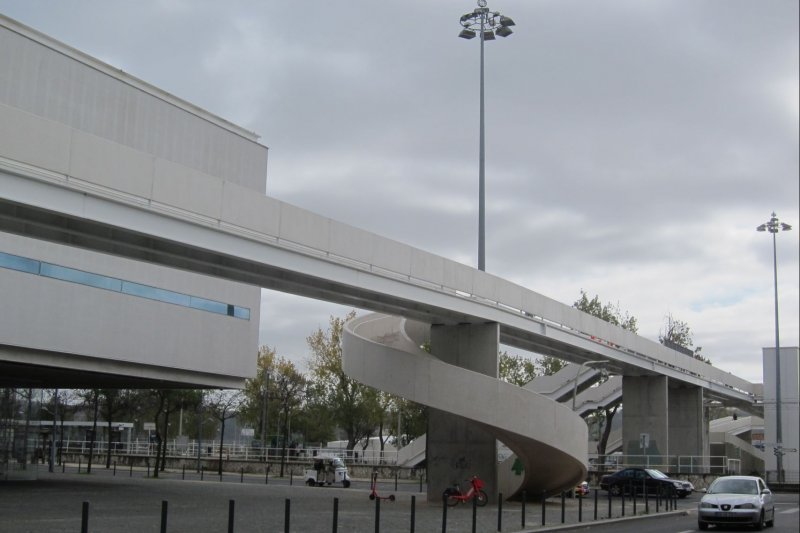 Passage pour Piétons du Nouveau Musée des Carrosses