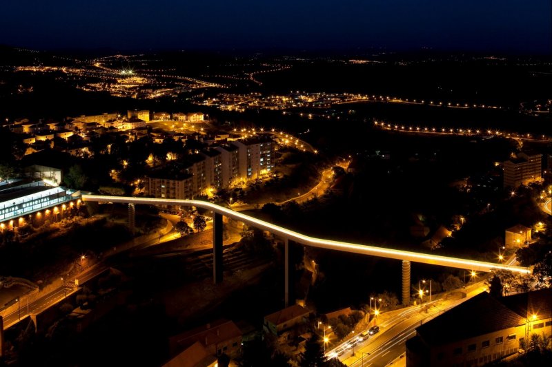 Pont piétonnier sur la Ribeira da Carpinteira